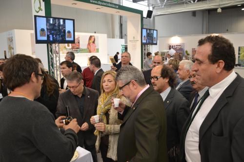 ORIfoto_a_espai_aliments_del_territori_i_tu_01vr_editora_2_5856_0_1
