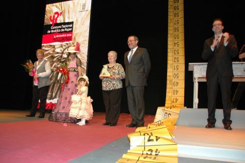 ORIrene_al_concurs_de_vestits_de_paper_a_mollerussa_editora_2_5662_0_1