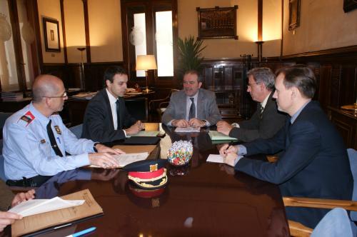ORIvisita_director_general_policia_01_editora_2_5199_0_1