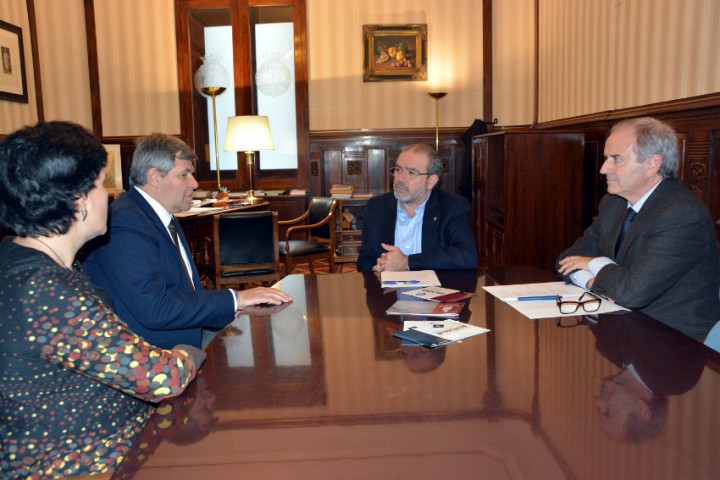 Reñé rep al president d’Adifolk, Joan Gómez