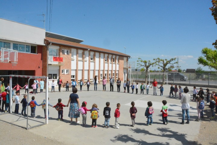 Minut de silenci a l'escola de Fondarella
