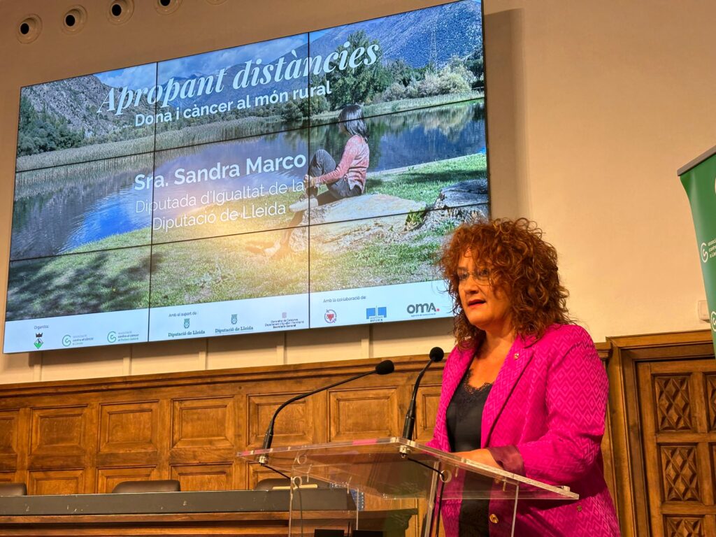 Presentació de l'exposició 'Dona i càncer al món rural' 2