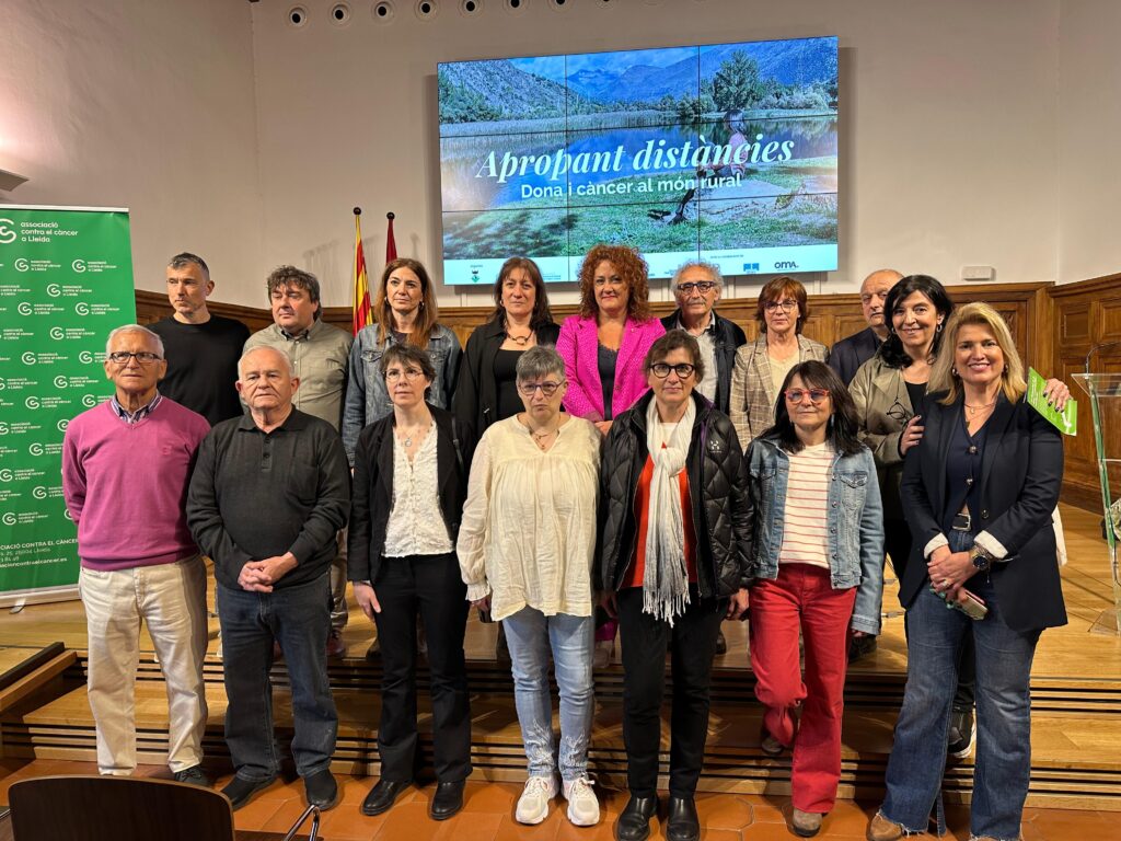 Presentació de l'exposició 'Dona i càncer al món rural' 4