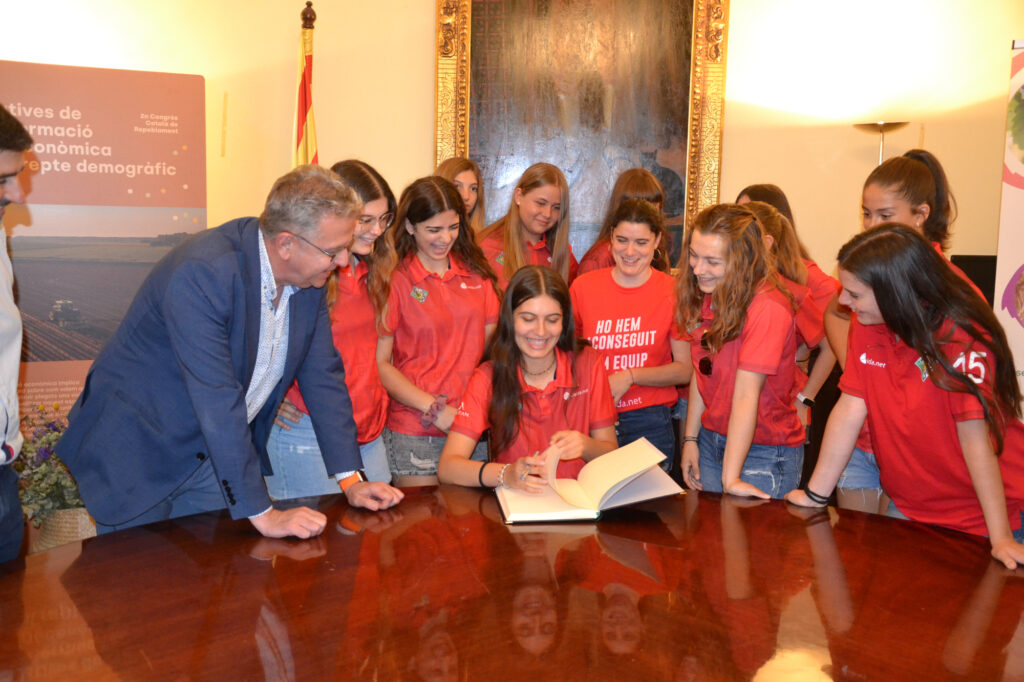 Alpicat_femení_02