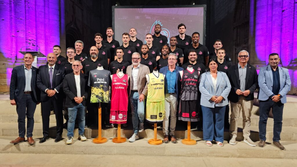 Presentació de les equipacions del Hiopos Lleida 1