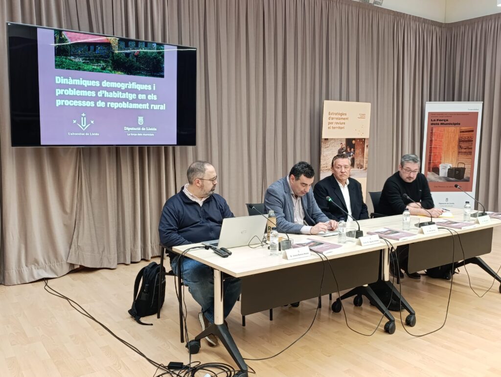 Presentacio llibre càtedra UDL (2)