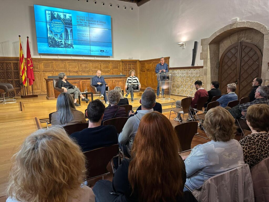 Presentació del llibre del 1er Premi Elvira Godàs 1